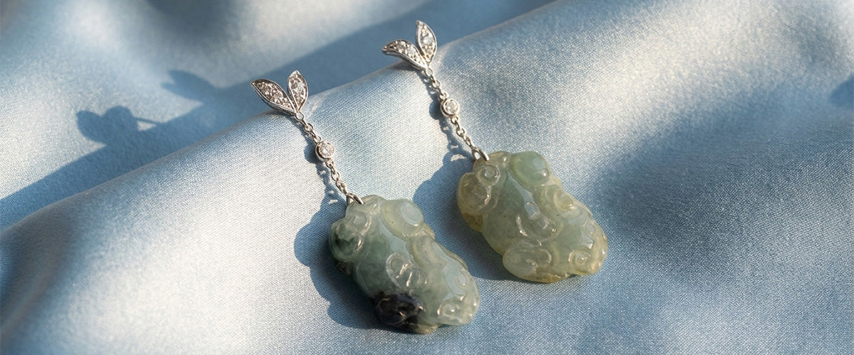 Estate Jewelry Statement Pieces:<br>Your Guide to Wearing Vintage Boldly