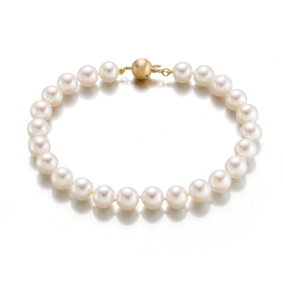 Gump's Signature 7mm White Pearl Bracelet with Diamond Clasp