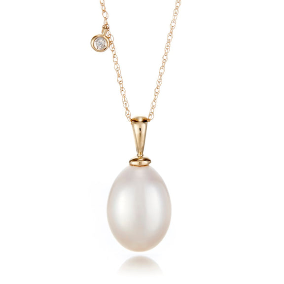 Pearl & Diamond Pendant Necklace