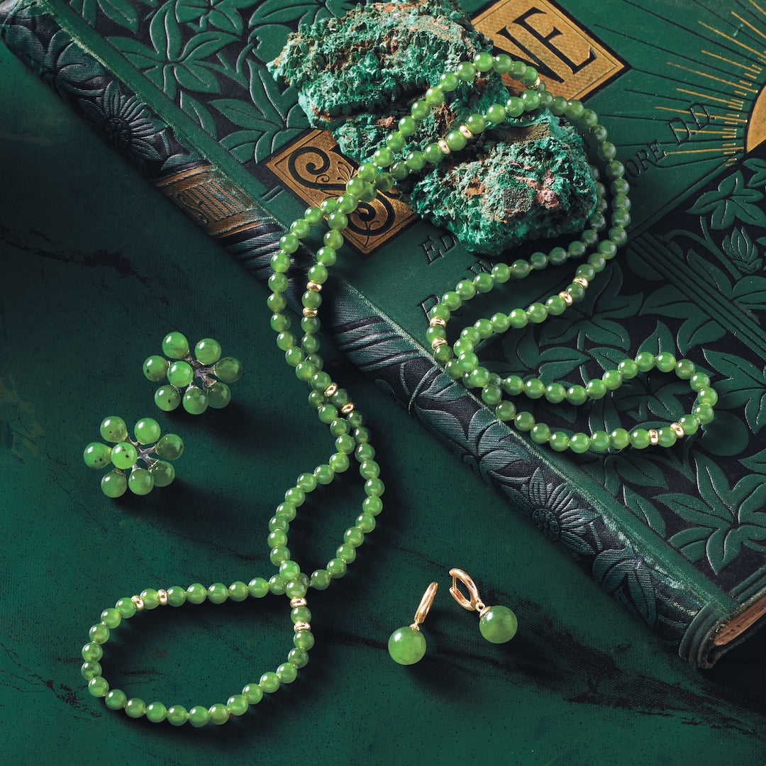 Green Nephrite Jade & Gold Station Rope Necklace